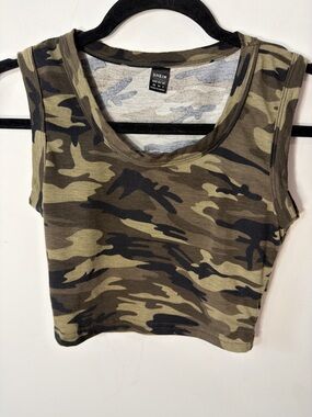 SHEIN Olive Camouflage Cropped Tank Top